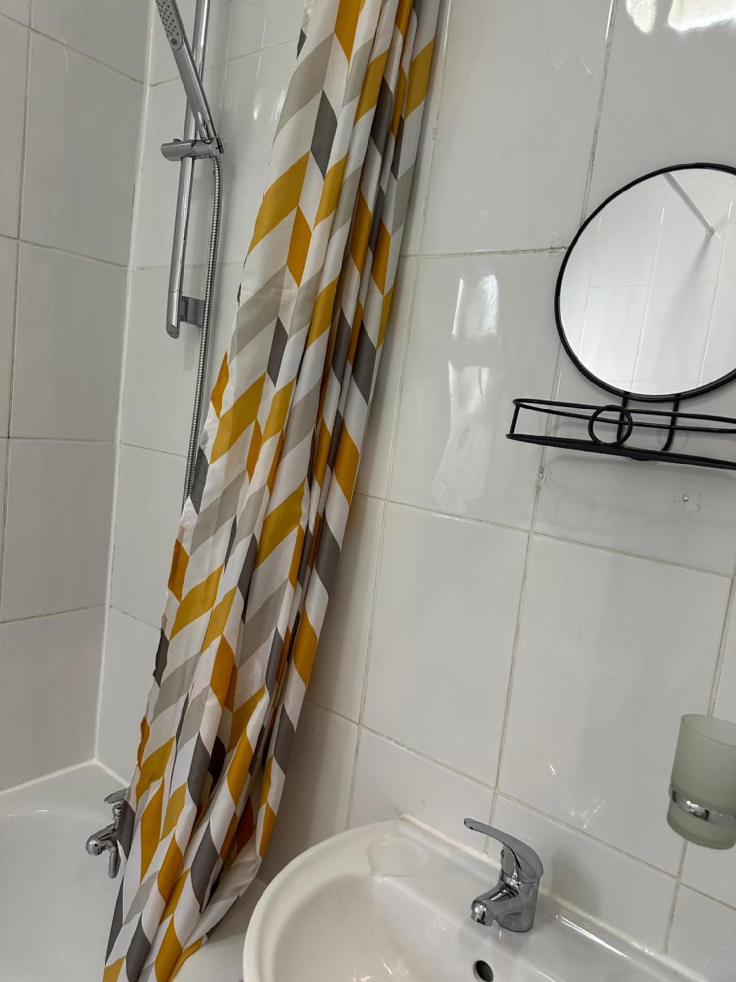 Amazing Ground Floor One Bedroom Apartment Forest Road London Eksteriør bilde